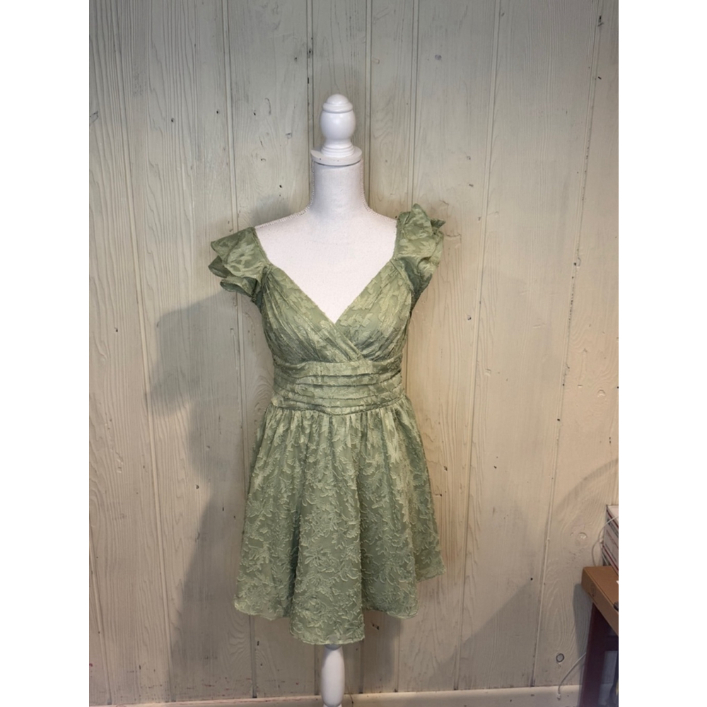 Selfie Leslie Dress Size M Green - Picture 2 of 14